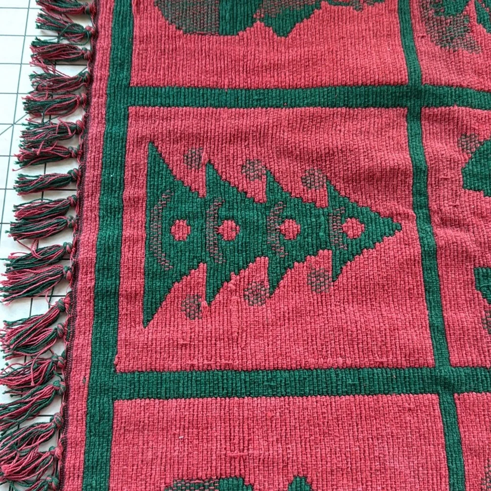 Vintage 1994 Hayim Co. Christmas Tapestry Throw/Rug – 100% Cotton – 46” x 28”